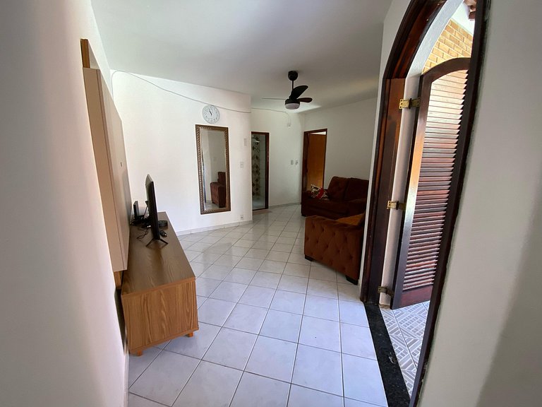 Casa Com piscina e Três Quartos Martim de Sá
