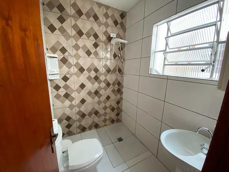 Casa Com piscina e Três Quartos Martim de Sá