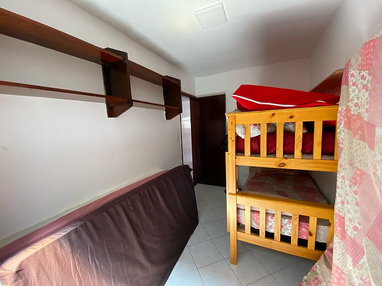 Casa Com piscina e Três Quartos Martim de Sá