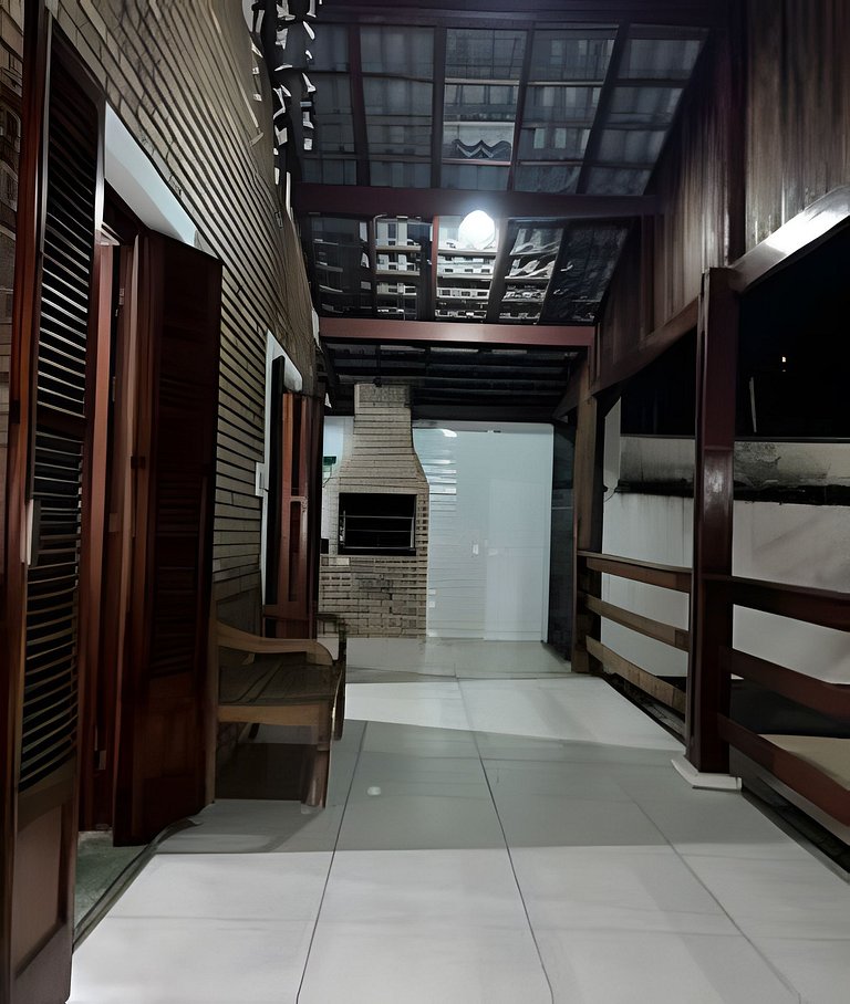 Casa 100 metros da praia Martim de Sá