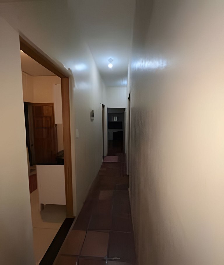 Casa 100 metros da praia Martim de Sá