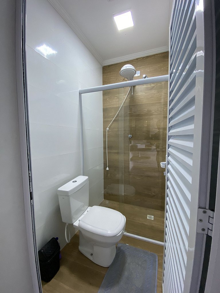 Casa Com Piscina na beira da Praia Perequê Açu
