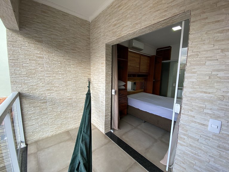 Casa Com Piscina na beira da Praia Perequê Açu